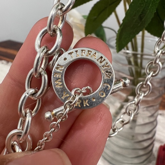 Heart Tag Toggle Necklace - Picture 6 of 14